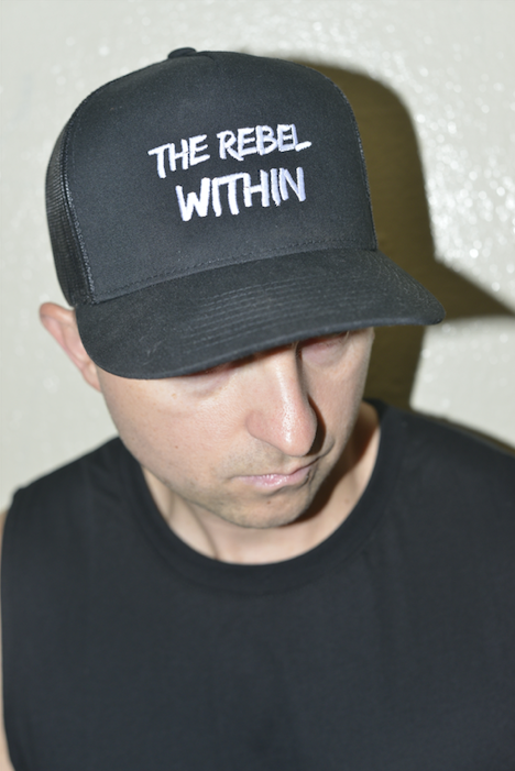 THE REBEL WITHIN CAP IN BLACK/WHITE